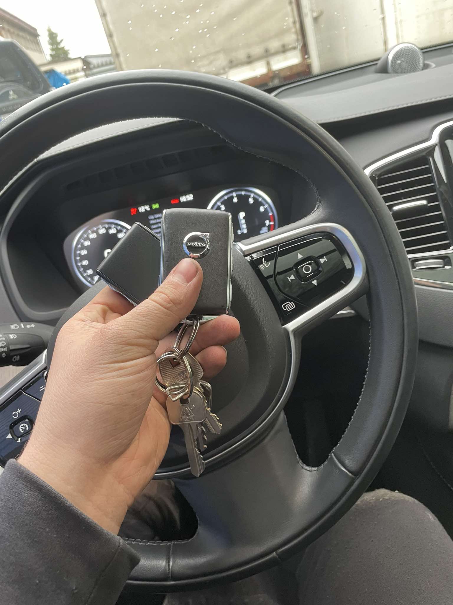 Dorabianie kluczy samochodowych 1